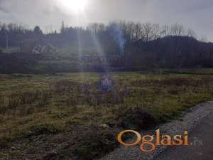 Prodaje se plac na Popovici 892m2